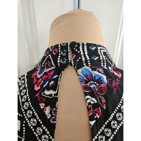 Express Keyhole Mini Dress Size XS Long Sleeve Black Pink Blue White - Picture 6 of 10